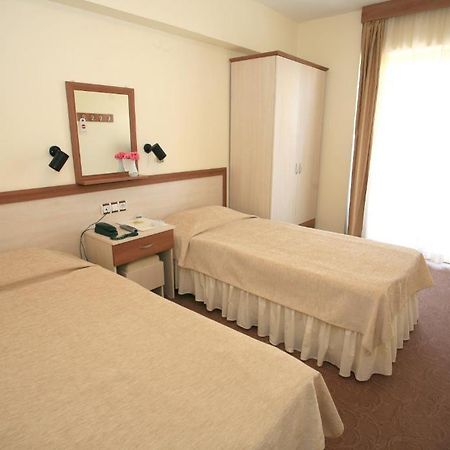 Saturn Hotel Κουσάντασι Εξωτερικό φωτογραφία