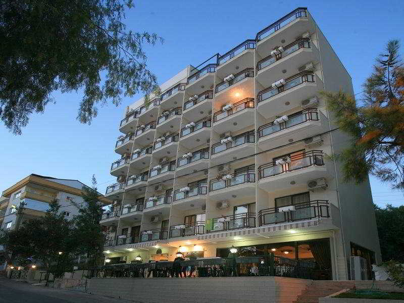 Saturn Hotel Κουσάντασι Εξωτερικό φωτογραφία