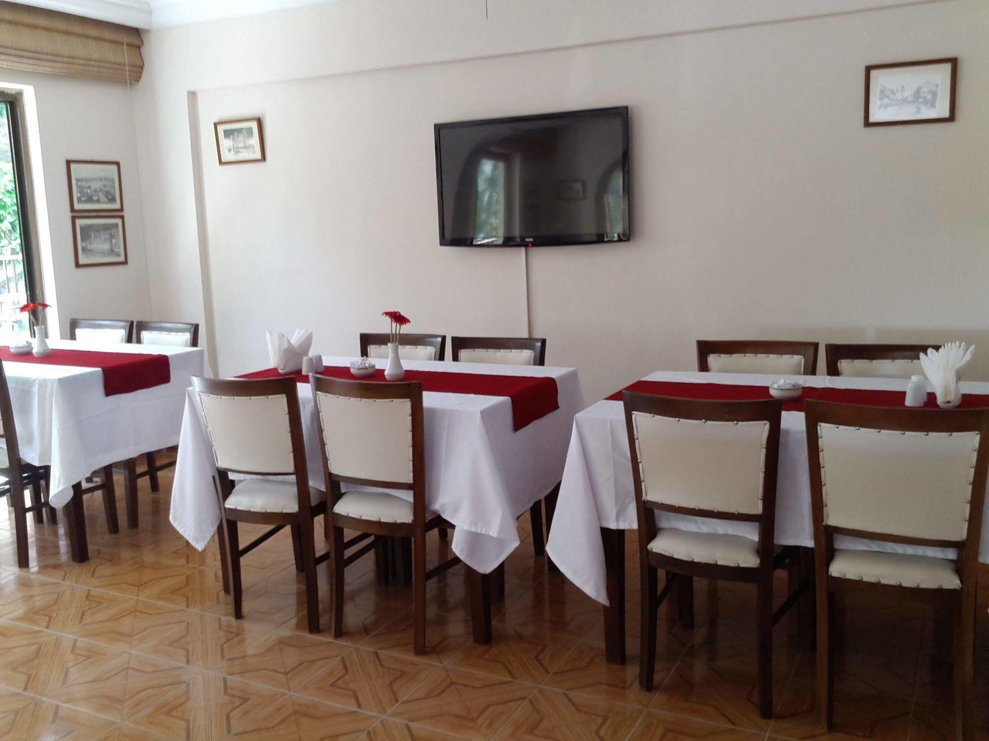 Saturn Hotel Κουσάντασι Εξωτερικό φωτογραφία