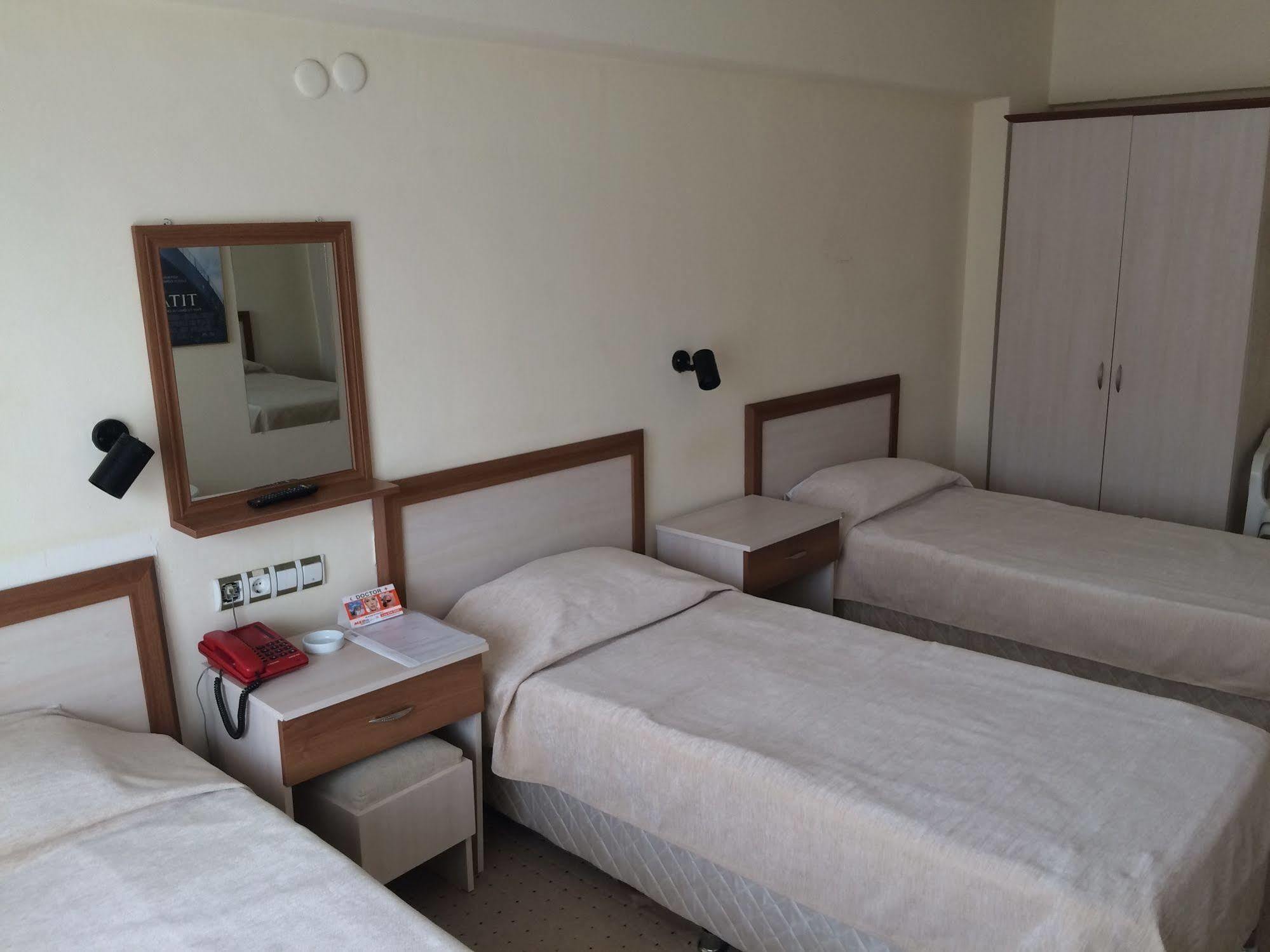 Saturn Hotel Κουσάντασι Εξωτερικό φωτογραφία