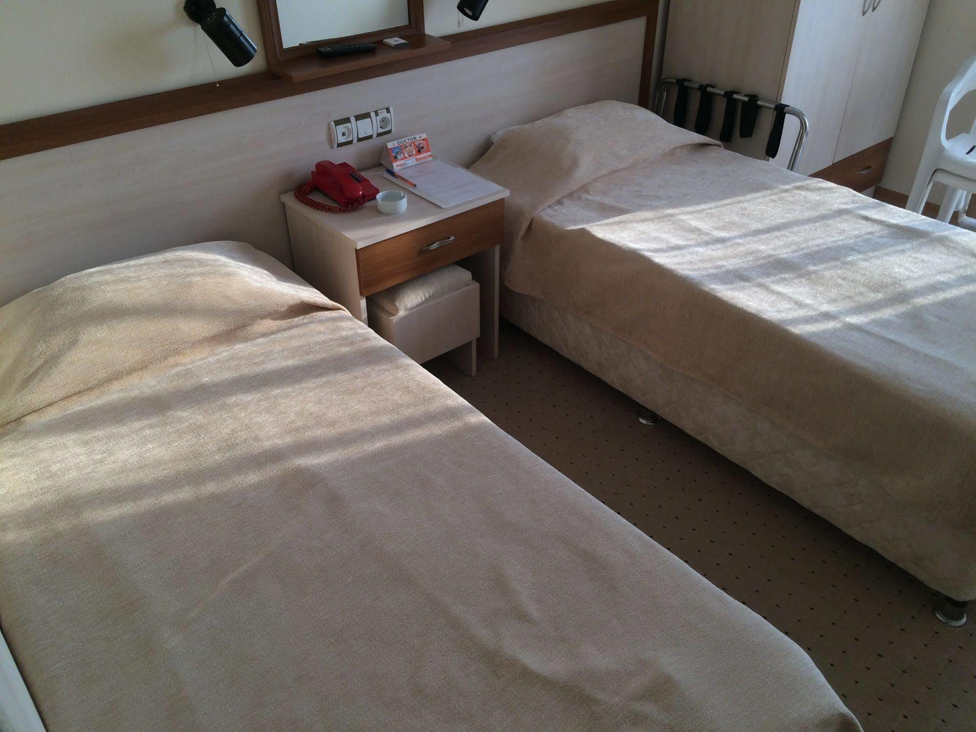 Saturn Hotel Κουσάντασι Εξωτερικό φωτογραφία