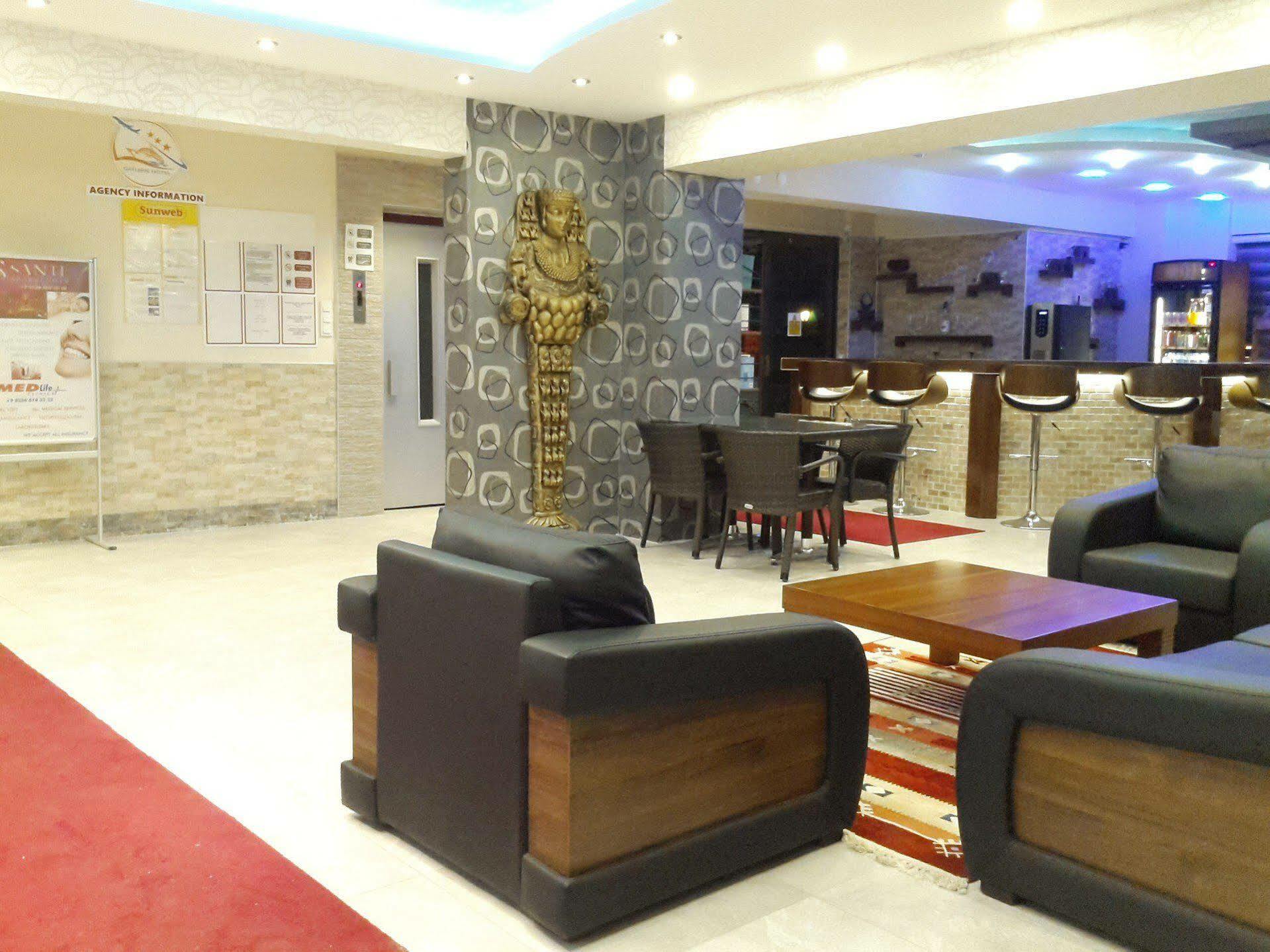 Saturn Hotel Κουσάντασι Εξωτερικό φωτογραφία