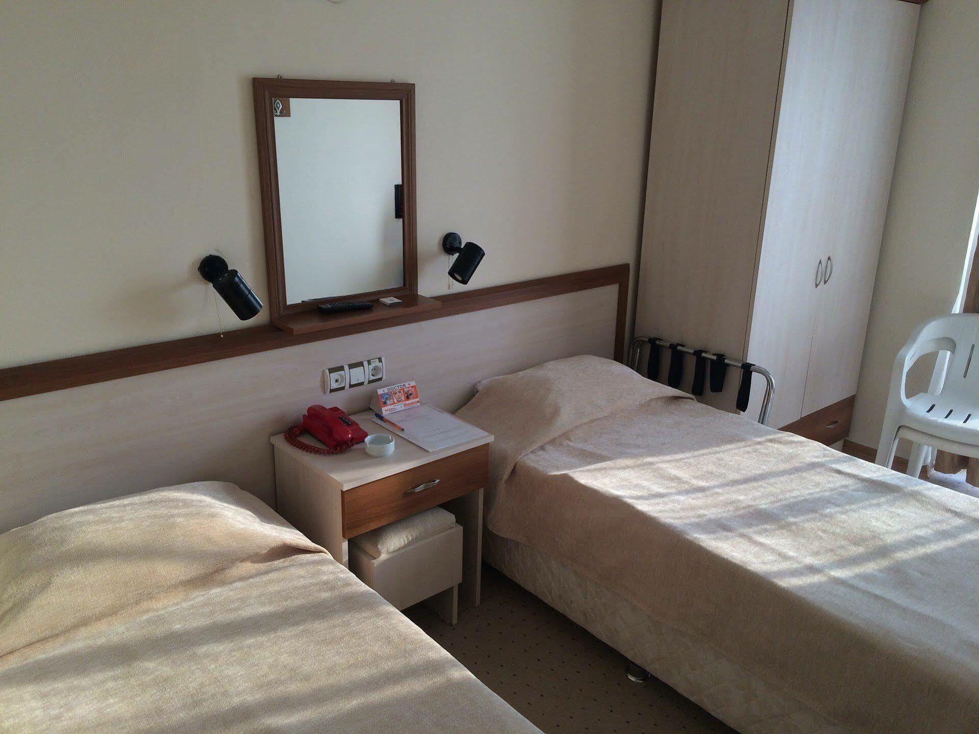 Saturn Hotel Κουσάντασι Εξωτερικό φωτογραφία