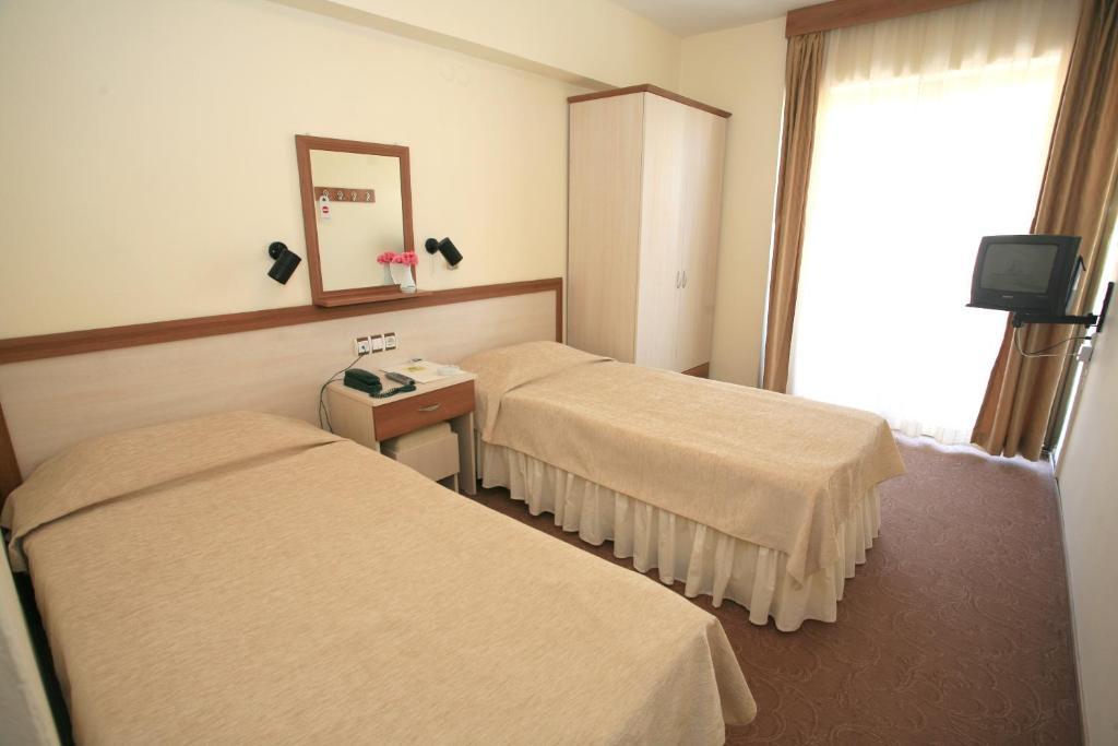 Saturn Hotel Κουσάντασι Εξωτερικό φωτογραφία